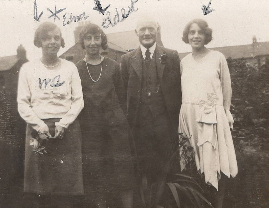 Left to right Edna May Alfred and Ruby Rothwell 1930 